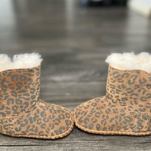 Ugg Cassie Lepoard Crib Style